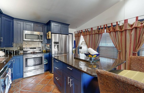 Flower Mound House | Charming pet-friendly home on cul-de-sac with W/D, WiFi, and outdoor pizza oven