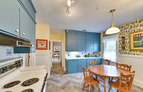 Caledonia House | Charming Pet-Friendly Vacation Rental w/Backyard!