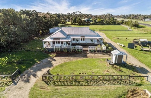 Bass House | Charming Qlder Style- 8min to Beaches- all Phillip Is. & Basscoast has to Offer