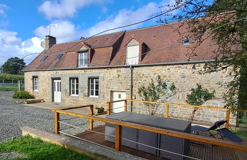 Domfront en Poiraie Cottage | Charming Renovated House with Garden near Mont-Saint-Michel and Greenway