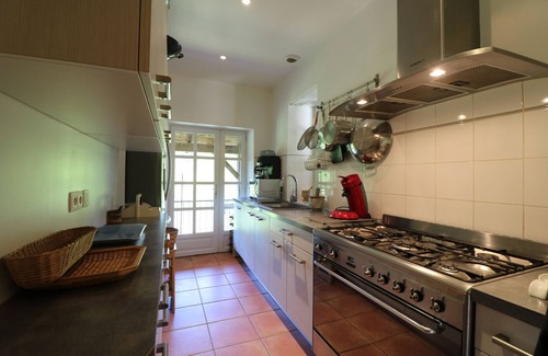 Limeuil House | CHARMING RENOVATED 16th CENTURY VILLAGE HOUSE IN THE LISTED VILLAGE OF LIMEUIL