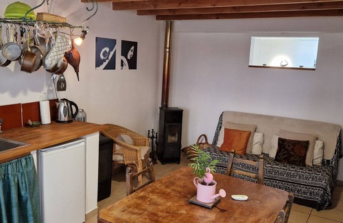 Peret Cottage | charming renovated ancient forge/barn