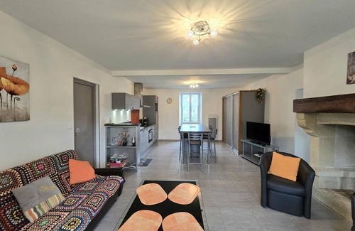 Campagne Cottage | Charming Renovated Farmhouse with Garden & Modern Amenities in Peaceful Hamlet