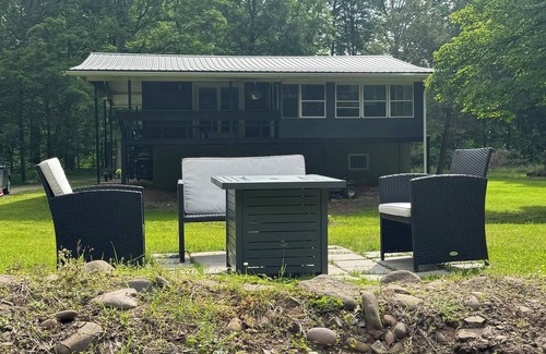 Cambra House | Charming retreat on Fishing Creek near Ricketts Glen & Worlds End State Parks