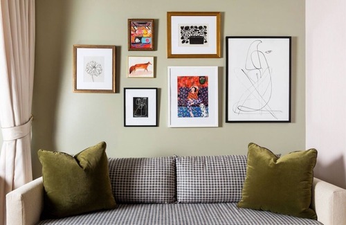 Hyde Park House | Charming Room With A Kitchenette In A Historic District, Pets Are Allowed!