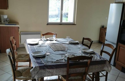 Sevelinges Cottage | Charming Rural Gîte with Terrace, Garden, and Theater Workshops in Sevelinges