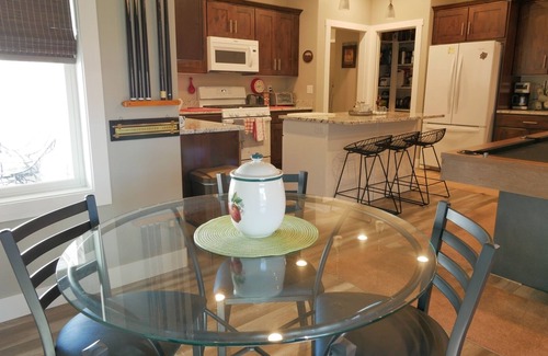 Plain City House | Charming single-level home with Garage | 2 Bed, 2 Bath