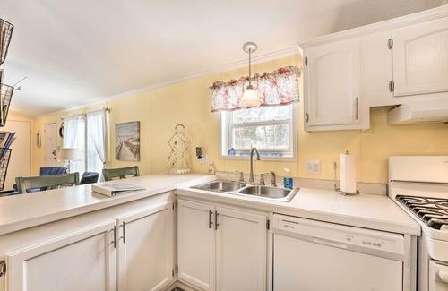 South Haven House | Charming South Haven Home - Great Location!