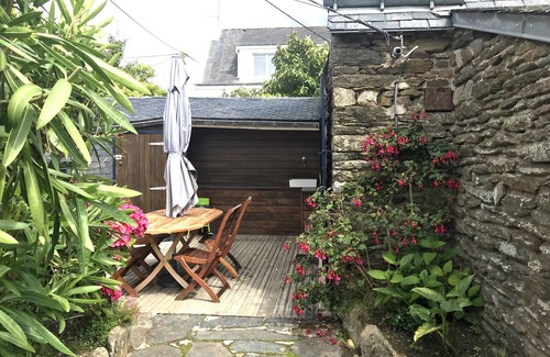 Groix House | Charming stone house in Groix with enclosed yard