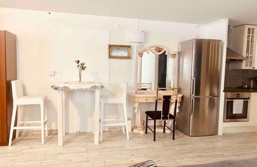 Sollentuna Apartment | Charming Studio Flat In Sollentuna, Stockholm