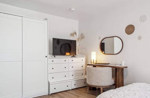 Centretown West Apartment | Charming studio in chinatown/little italy fabulous neighborhood - Ottawa