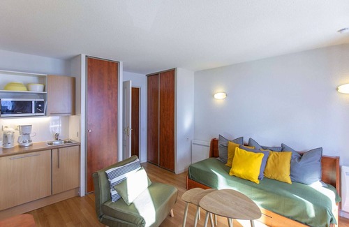 La Mongie Apartment | Charming Studio w/Terrace, Indoor Pool, Fitness, Near Slopes - Sleeps 2 Adults & 1 Child