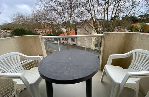 Arcachon Apartment | Charming T2 in Arcachon, direct beach access, private parking