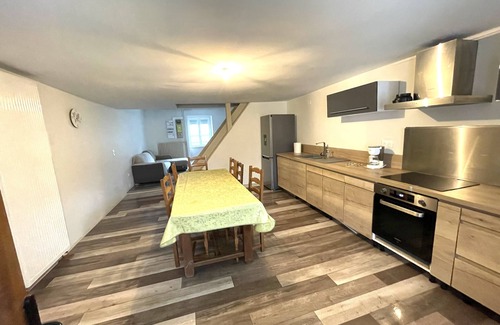 Nevers House | Charming town house in the center of Nevers - sleeps 6
