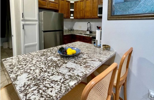 Behrman Apartment | Charming Two Bedrooms Apartment by Downtown