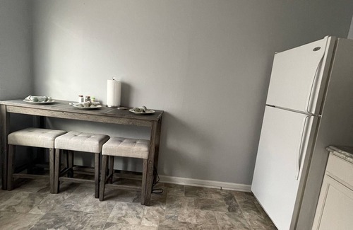 Dayton Apartment | Charming Two-Bedroom Retreat: Your Ideal Urban Oasis Awaits!