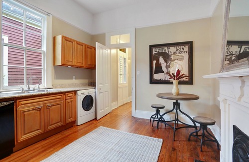 Milan House | Charming Uptown 2 Bed/2 Bath Steps to St. Charles Streetcar!