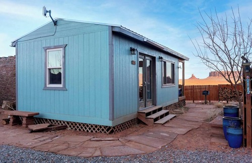 Monument Valley House | Charming Turquoise Cabin in Monument Valley