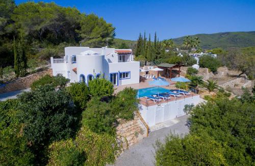 Sant Carles de Peralta Villa | Charming villa with pool, Can Toni Mateu.