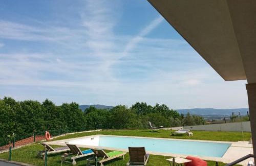 Vila Verde Villa | Charming Villa in São Miguel do Prado with Private Pool
