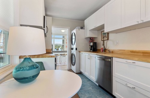 Largo House | Charming WATERFRONT 2-bedroom house close to all Indian Rocks Beach has to offer