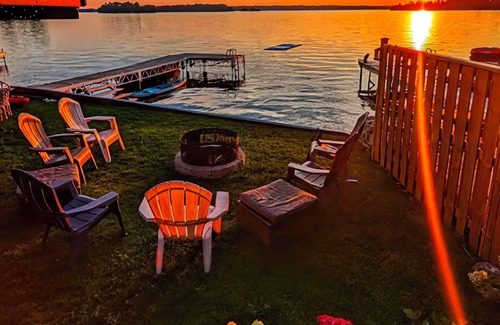 Ramara Cottage | Charming waterfront cottage. nLake Couchiching nCasino Rama/ski resorts. nn
