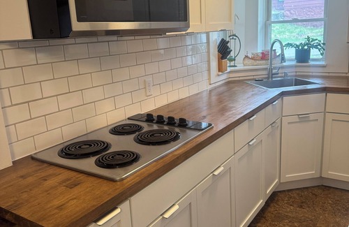 Tupper Lake Cottage | Charming Waterfront 3-bedroom cottage in peaceful Tupper Lake