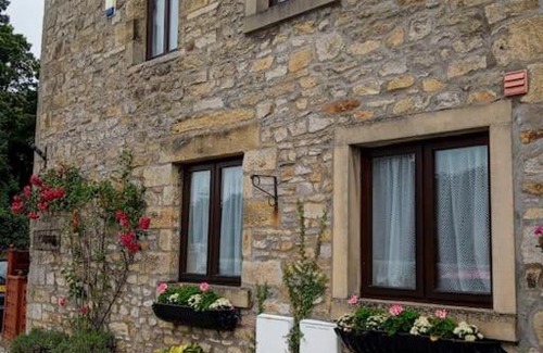 Giggleswick Apartment | Charming, wonderfully cosy one bedroom apartment