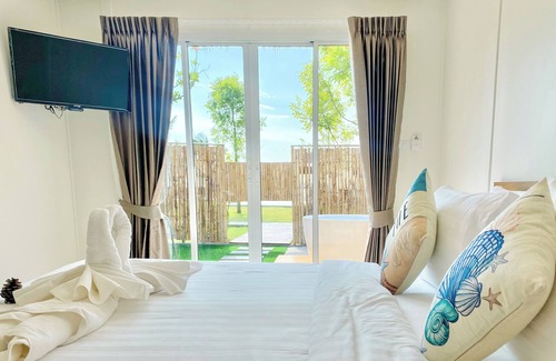 Khlong Yai Hotel | Charome Resort