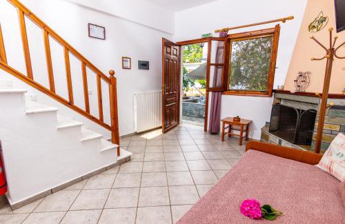 Platania Apartment | Charoula
