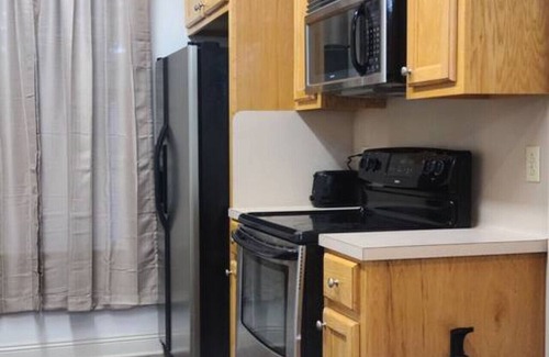 Pine Grove Apartment | Chateau 4, spacious townhouse in Tickfaw, LA