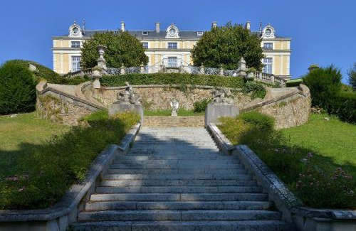 Maulevrier Hotel | Chateau Colbert