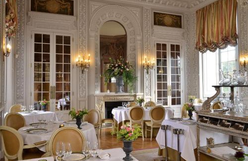 Maulevrier Hotel | Chateau Colbert