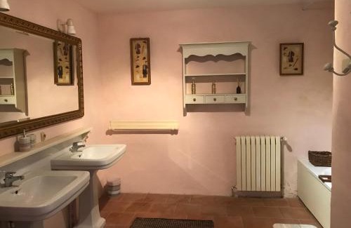 Gontaud Apartment | Chateau De Grenier Apartment