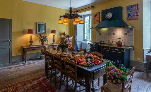 Lugan House | Château Garinie 15th Century Medieval castle in the south of France