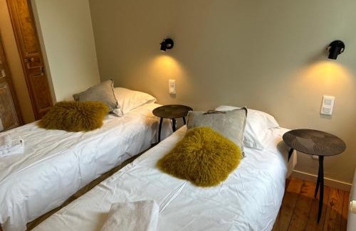 Saint-Denis-le-Thiboult Hotel | Chateau-Hotel De Belmesnil