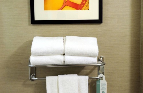 Bonnyville Hotel | Chateau Inn & Suites Bonnyville