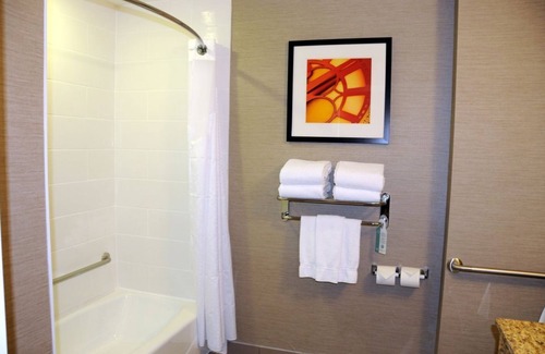 Bonnyville Hotel | Chateau Inn & Suites Bonnyville
