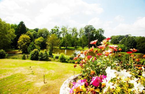 Peruwelz Bed & Breakfast | Chateau Morreau