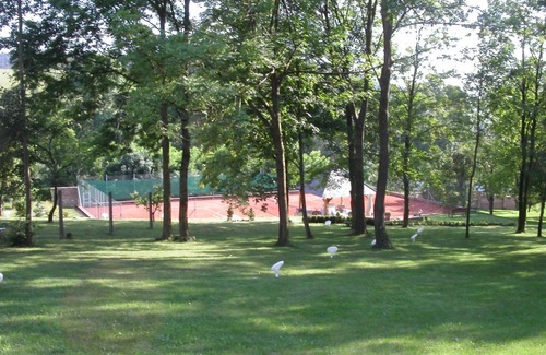 Mlada Vozice Hotel | Chateau Radvanov Pension