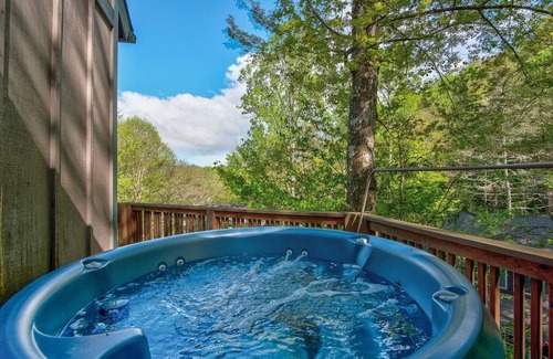 Foscoe House | Chatham Trade in Echota - gated community with amenities, private hot tub