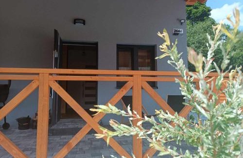 Rycerka Gorna Villa | Chaty Baribala- Domki w Górach z Balią z Jacuzzi Sól