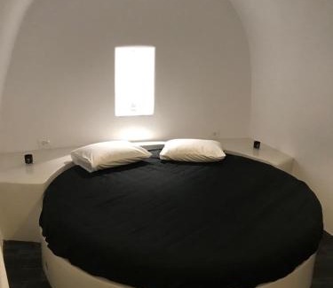 Megalochori Apartment | Chay Luxury Cave