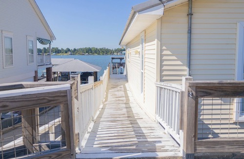 Oscar Cottage | Cheap rates on False River! Summer dates available!