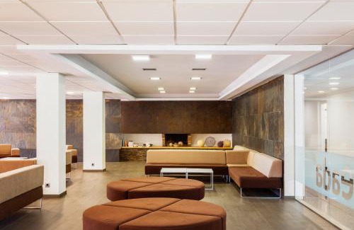 Collbato Hotel | Checkin Montserrat