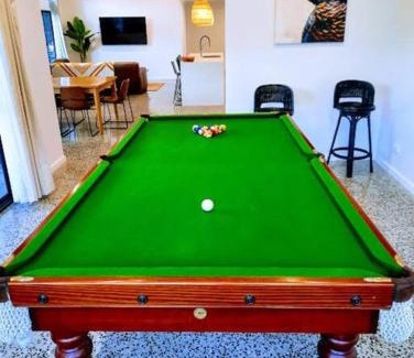 Halls Gap House | Cheeky Emu Spacious Family Accommodation Halls Gap