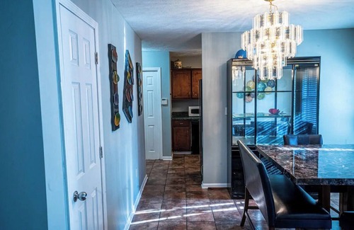 Columbus House | Cheerful 3-Bed Room Home in Columbus, MS