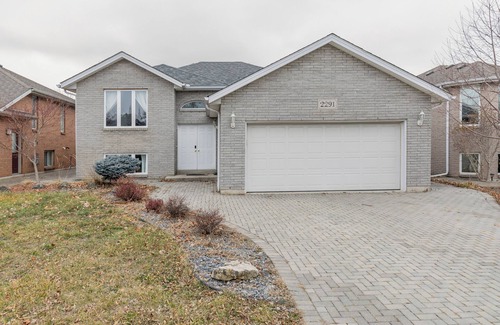 Windsor House | Cheerful 3 bedroom house in Downtown Windsor
