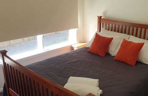 Reservoir House | Cheerful 4-bedroom House With Free Wifi