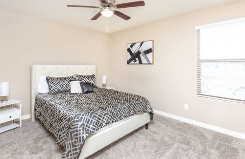 Queen Creek House | Cheerful 5 bedroom Queen Creek home with pool